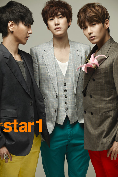official-star1-magazine-march-issue-with-super-junior-kry-4